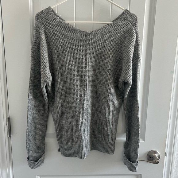 Jessica Simpson Grey Sweater - Picture 3 of 6